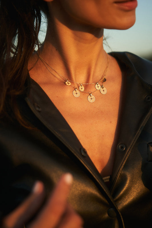 GOLDEN TOKEN Choker
